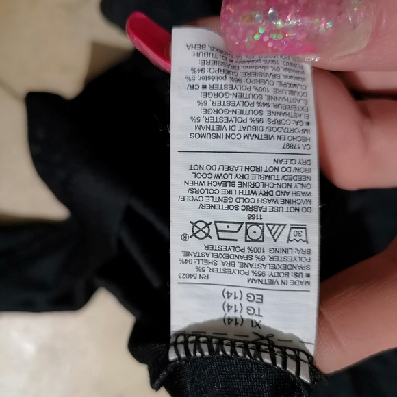 Girls Athletic Top! - Picture 12 of 13